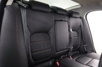 USED 2017 17 JAGUAR XE 2.0 PRESTIGE 4d 178 BHP 