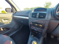 USED 2004 54 RENAULT CLIO 1.1 EXTREME 3 16V 3d 75 BHP 