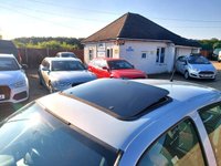 USED 2004 54 RENAULT CLIO 1.1 EXTREME 3 16V 3d 75 BHP 