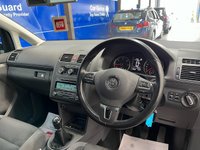 USED 2015 64 VOLKSWAGEN TOURAN 1.6 TDI SE MPV 5dr Diesel Manual Euro 5 (105 ps) Full Main Dealer Service History, Front And Rear Parking Sensors, DAB Radio