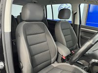 USED 2015 64 VOLKSWAGEN TOURAN 1.6 TDI SE MPV 5dr Diesel Manual Euro 5 (105 ps) Full Main Dealer Service History, Front And Rear Parking Sensors, DAB Radio