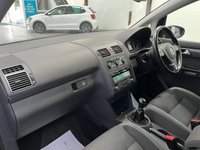 USED 2015 64 VOLKSWAGEN TOURAN 1.6 TDI SE MPV 5dr Diesel Manual Euro 5 (105 ps) Full Main Dealer Service History, Front And Rear Parking Sensors, DAB Radio