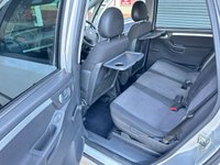 USED 2004 53 VAUXHALL MERIVA 1.8 ENJOY 16V 5d 125 BHP 