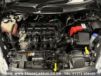 USED 2015 15 FORD FIESTA 1.2 ZETEC 5d 81 BHP UK DELIVERY FLAT FEE &pound;175 (SUBJECT TO DEAL) *OVER 100 IMAGES ON OUR WEBSITE*BESPOKE FINANCE ARRANGED*PART EXCHANGE WELCOME*ALL VEHICLES HPI CLEAR