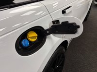 USED 2019 19 LAND ROVER RANGE ROVER VELAR  R-DYNAMIC HSE D240 AUTO EURO 6 **FUJI WHITE*** UK DELIVERY FLAT FEE &pound;175 (SUBJECT TO DEAL) *OVER 100 IMAGES ON OUR WEBSITE*BESPOKE FINANCE ARRANGED*PART EXCHANGE WELCOME*ALL VEHICLES HPI CLEAR
