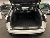 USED 2019 19 LAND ROVER RANGE ROVER VELAR  R-DYNAMIC HSE D240 AUTO EURO 6 **FUJI WHITE*** UK DELIVERY FLAT FEE &pound;175 (SUBJECT TO DEAL) *OVER 100 IMAGES ON OUR WEBSITE*BESPOKE FINANCE ARRANGED*PART EXCHANGE WELCOME*ALL VEHICLES HPI CLEAR