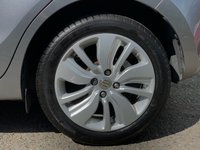 USED 2017 67 SUZUKI SWIFT 1.0 SZ-T BOOSTERJET 5d 111 BHP THIS CAR COMES WITH 6 MONTHS WARRANTY , BREAKDOWN COVER & RECOVERY++   Climate control +  Traction control +  Bluetooth +  Auto headlights +  Bending lights +  2 front cupholders +  DAB Radio +  Auto side mirrors +  Rear wipers +  Rear heated window +  Central locking +  AUX and USB +  Steering controls +  Trip computer +  16 inch alloy wheels