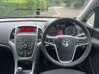USED 2013 63 VAUXHALL ASTRA 1.7 DESIGN CDTI ECOFLEX S/S 5d 130 BHP 