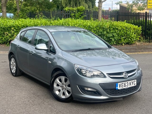 2013 63 Vauxhall Astra 1.7 DESIGN CDTI ECOFLEX S/S 5d 130 BHP