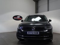 USED 2022 72 VOLKSWAGEN TIGUAN 2.0 LIFE TDI 5d 148 BHP AIR CON CRUISE PARK SENSORS DE TACH TOWBAR