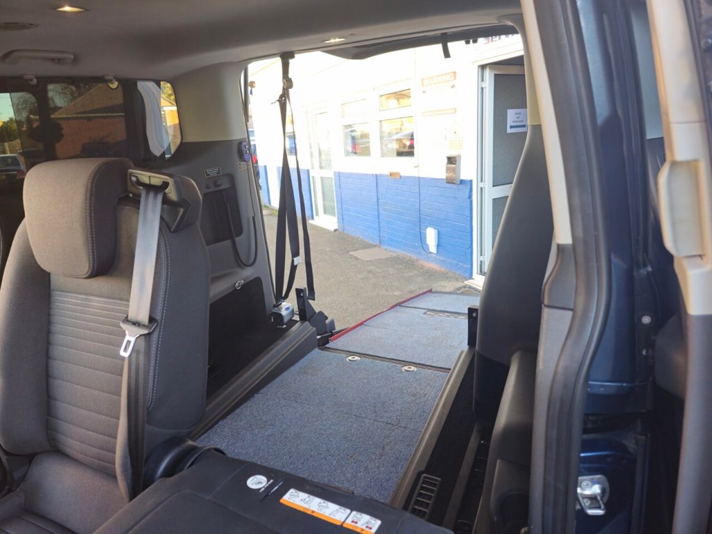 USED 2020 69 FORD TOURNEO CUSTOM 2.0 320 TITANIUM ECOBLUE 4d 129 BHP WAV 6 Seats Low Mileage  2 owners Full Service