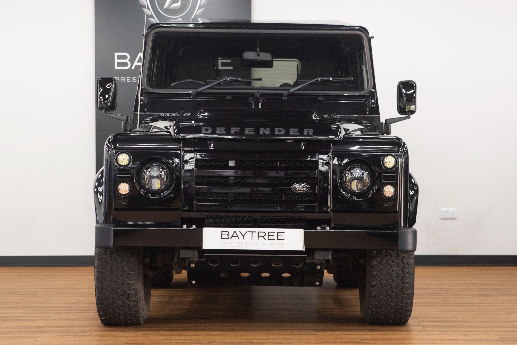 USED 2014 64 LAND ROVER DEFENDER 2.2 TD HARD TOP XS 