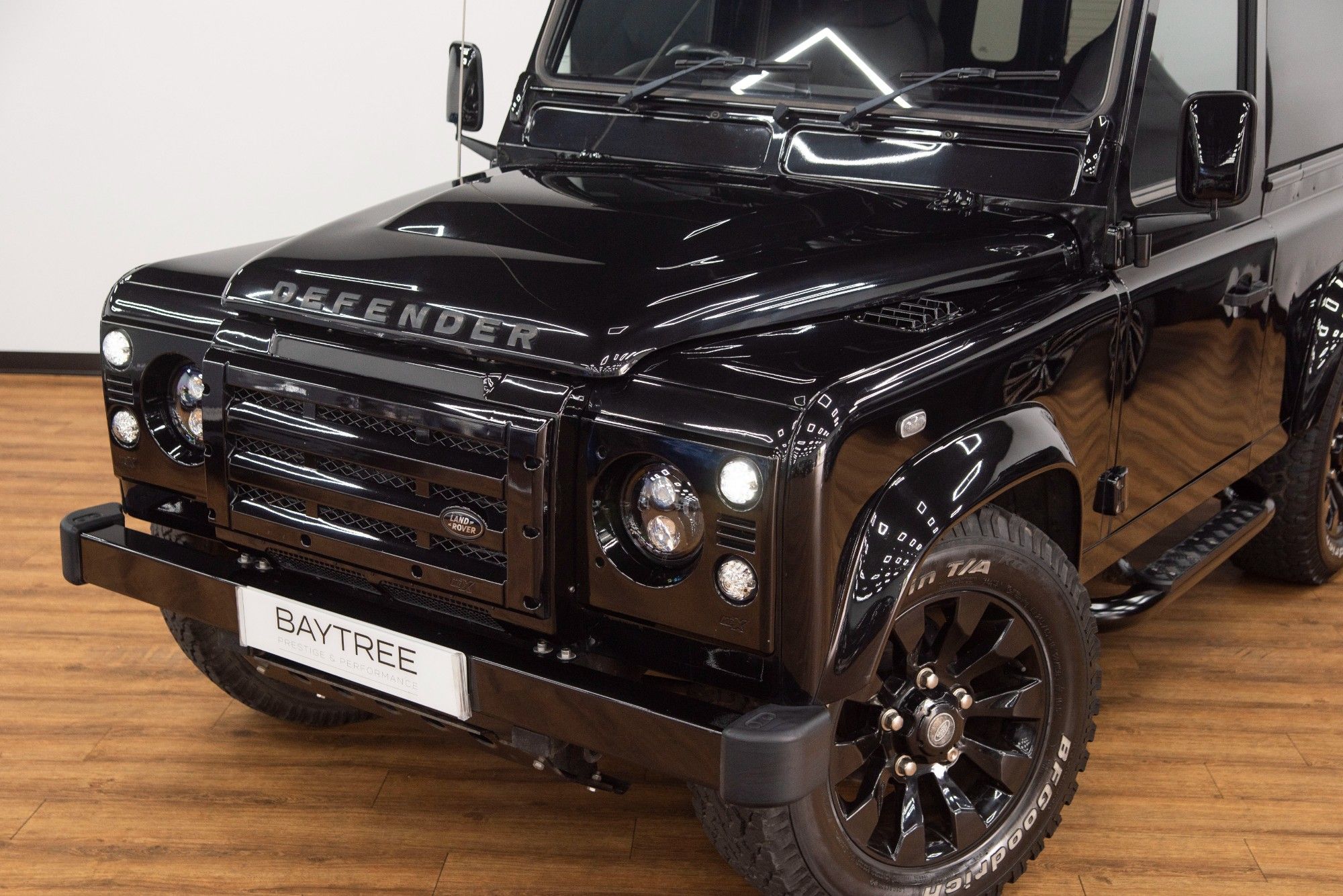 USED 2014 64 LAND ROVER DEFENDER 2.2 TD HARD TOP XS 