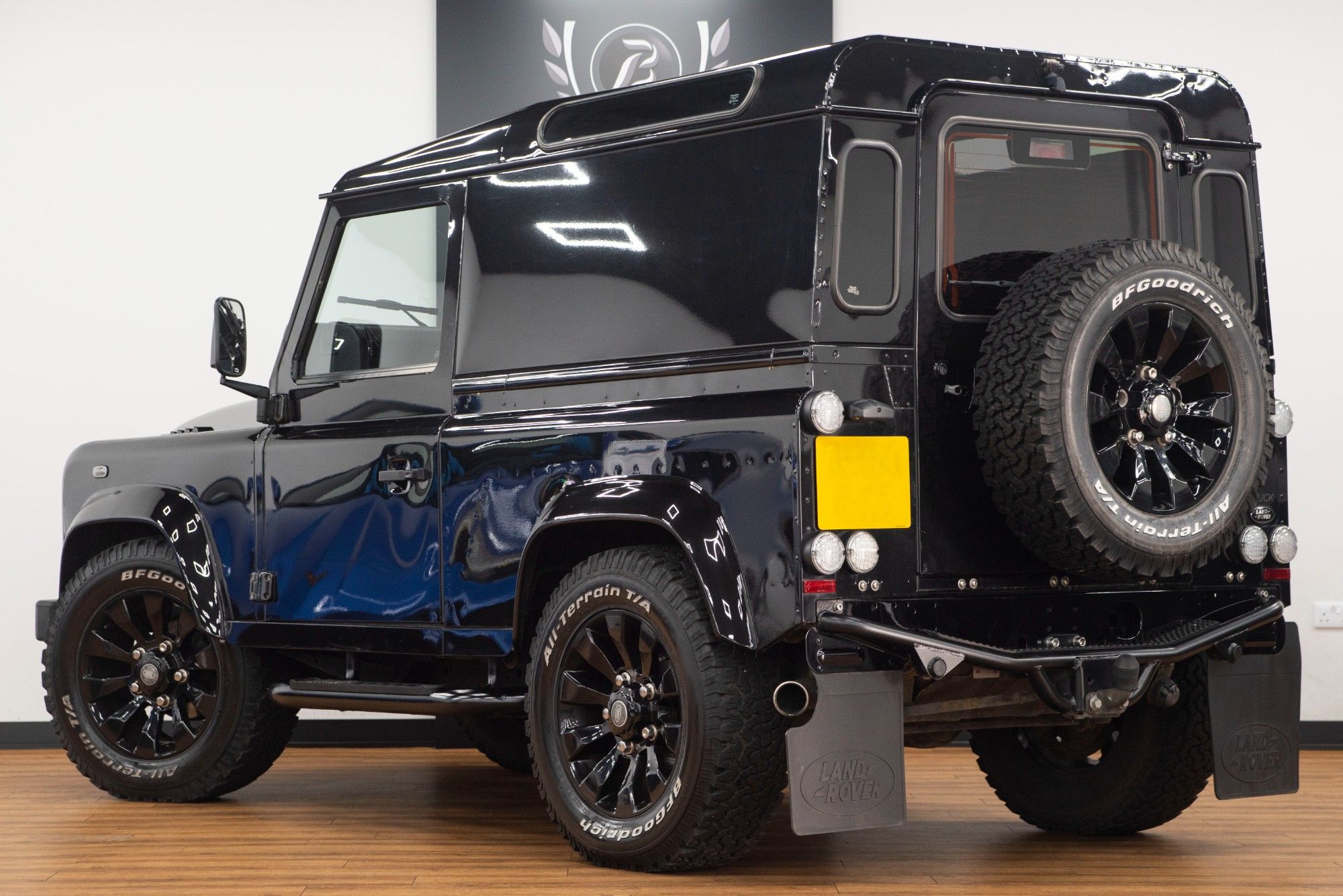 USED 2014 64 LAND ROVER DEFENDER 2.2 TD HARD TOP XS 