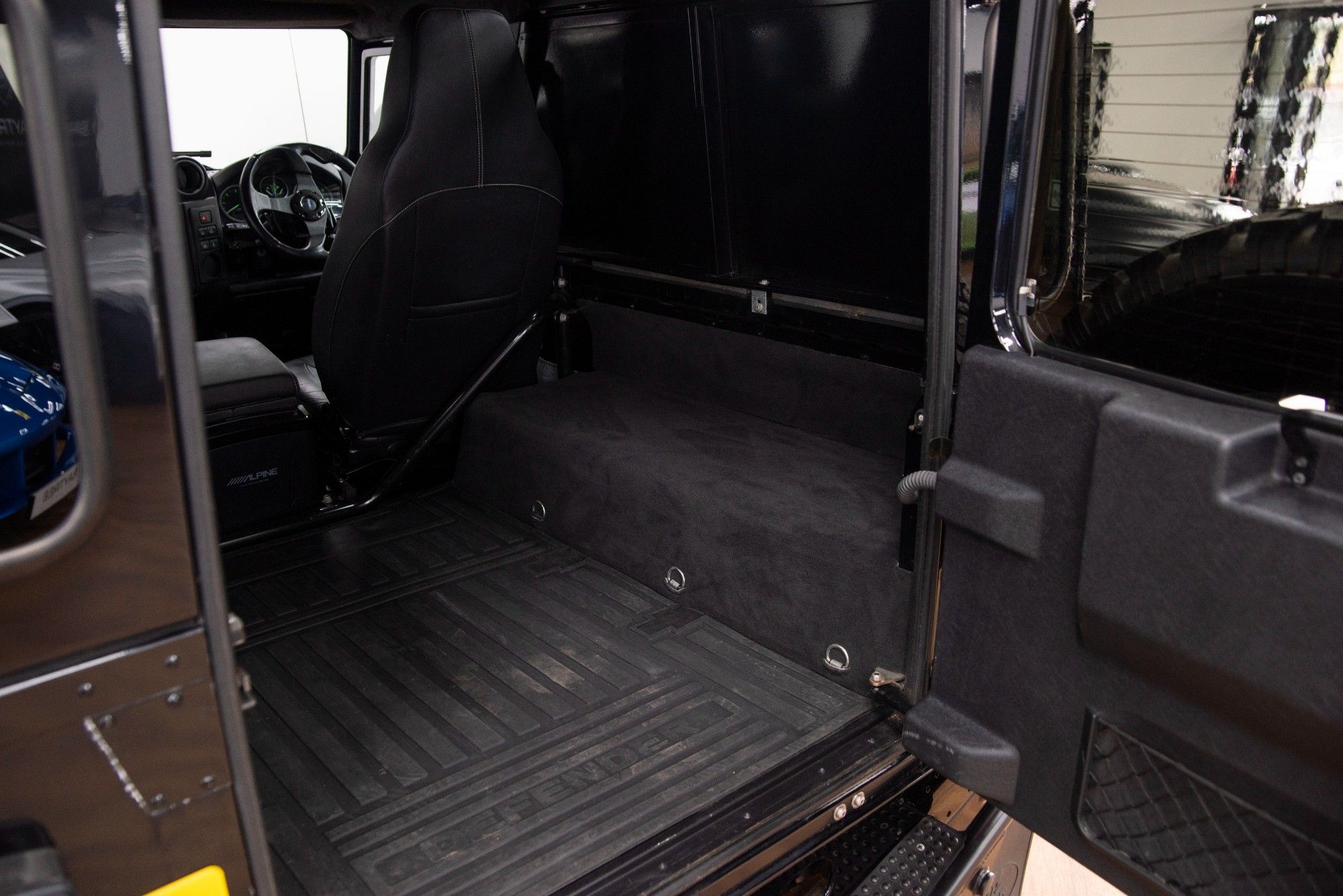 USED 2014 64 LAND ROVER DEFENDER 2.2 TD HARD TOP XS 