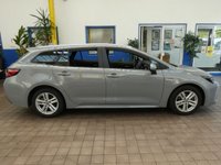 USED 2020 70 TOYOTA COROLLA 1.8 ICON 5d 121 BHP HEATED SEATS CRUISE CONTROL REAR VIEW CAMERA PARKING SENSORS 2 OWNERS SERVICE HISTORY TOYOTA WARRANTY TILL 2030