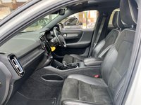 USED 2020 69 VOLVO XC40 1.5 T3 R-DESIGN 5d 161 BHP 1 LADY OWNER FULL VOLVO HISTORY