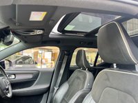 USED 2020 69 VOLVO XC40 1.5 T3 R-DESIGN 5d 161 BHP 1 LADY OWNER FULL VOLVO HISTORY