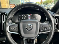 USED 2020 69 VOLVO XC40 1.5 T3 R-DESIGN 5d 161 BHP 1 LADY OWNER FULL VOLVO HISTORY