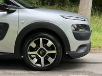 USED 2015 15 CITROEN C4 CACTUS 1.6 E-HDI FLAIR ETG6 5d 91 BHP 