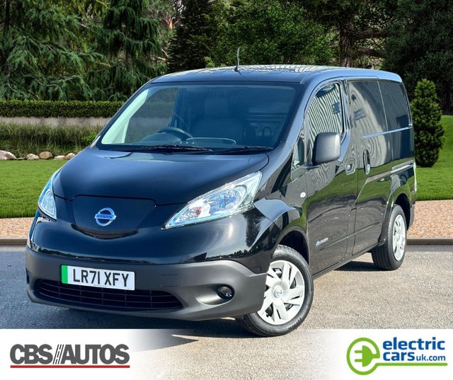 View our NISSAN NV200