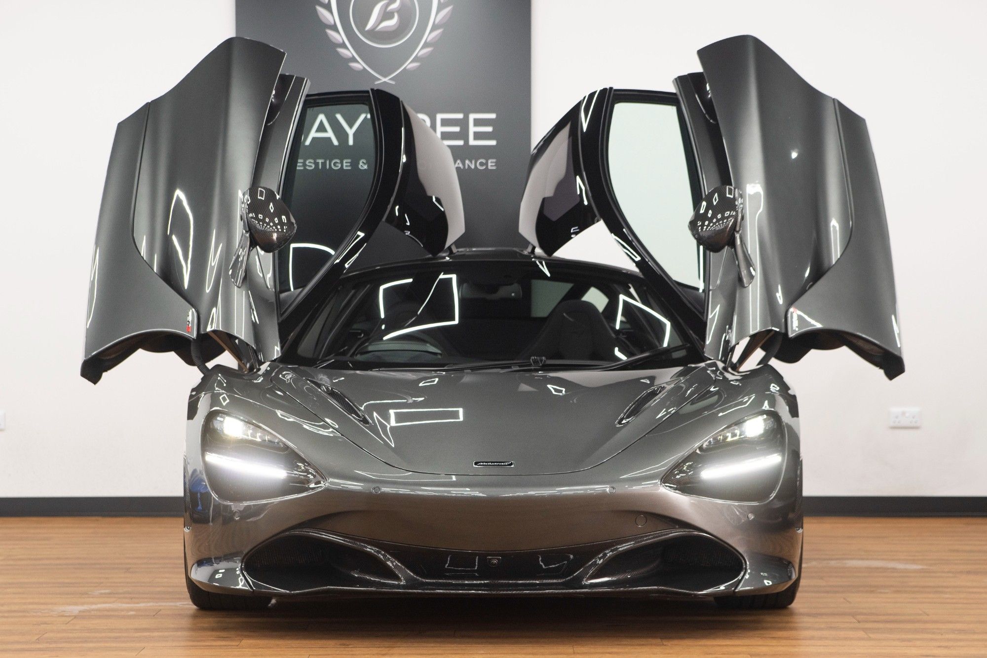 USED 2018 18 MCLAREN 720S 4.0 V8 SSG 