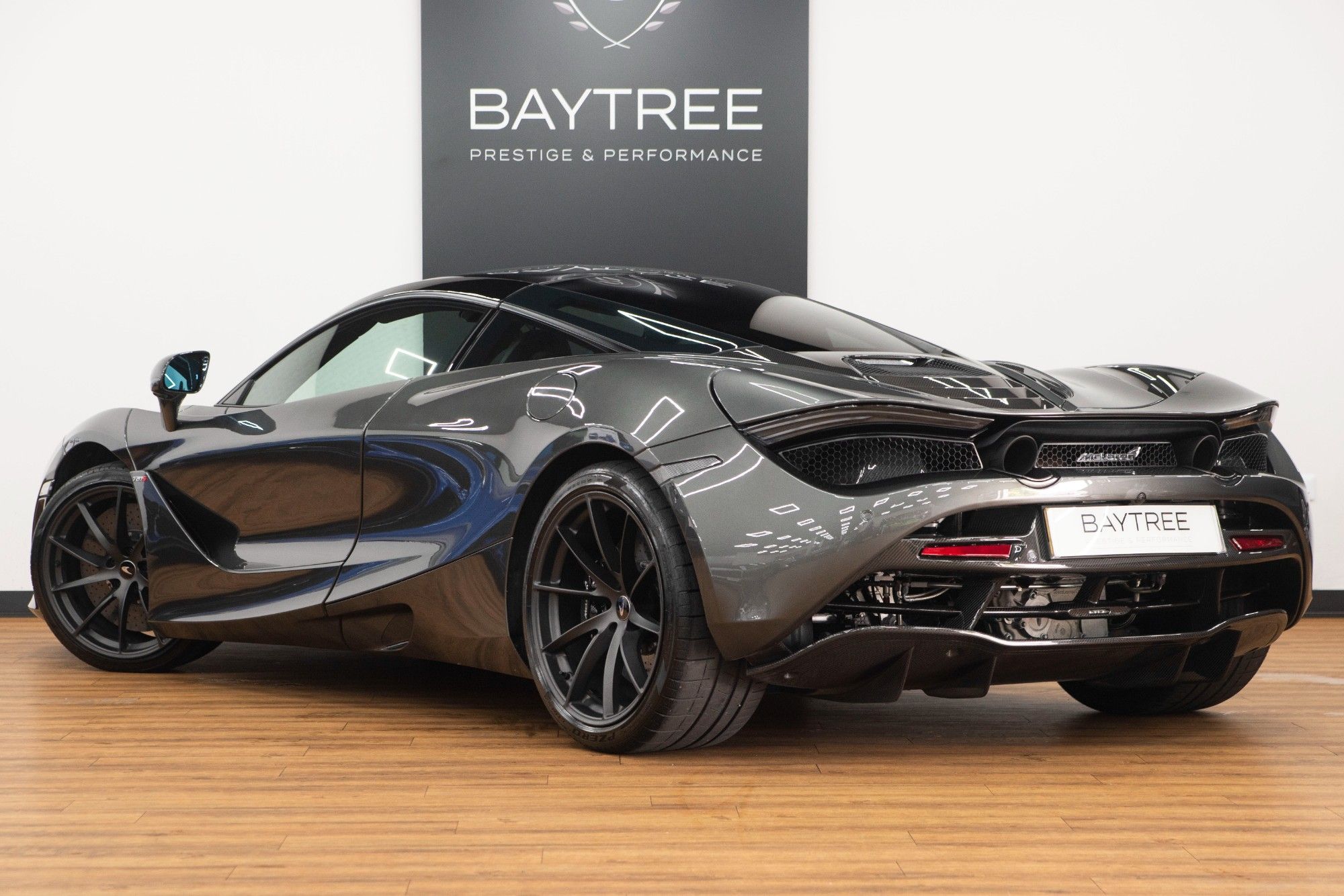 USED 2018 18 MCLAREN 720S 4.0 V8 SSG 