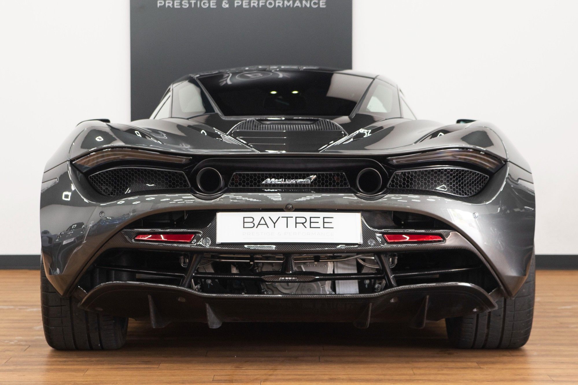 USED 2018 18 MCLAREN 720S 4.0 V8 SSG 