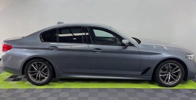 2019 BMW 5 SERIES - Photo 8