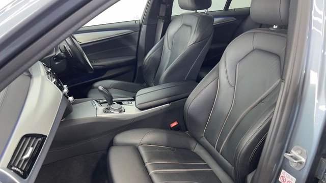 2019 BMW 5 SERIES - Photo 11