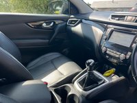 USED 2015 15 NISSAN QASHQAI 1.6 TEKNA DIG-T 5d 163 BHP Great Price Low miles Lovely Car