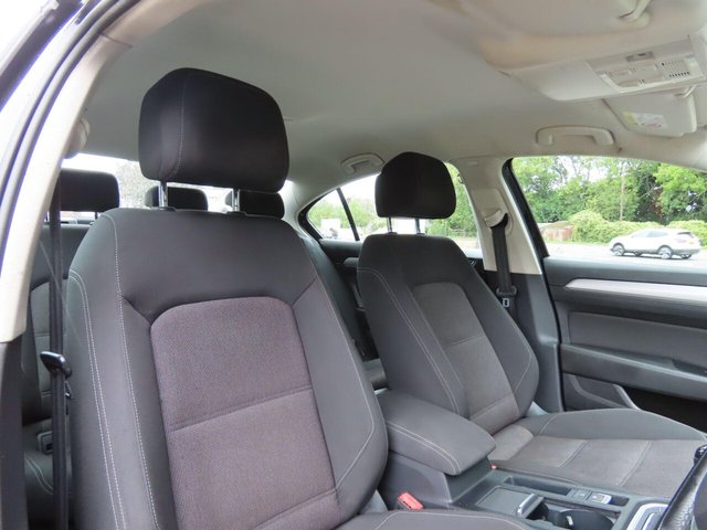 2015 VOLKSWAGEN PASSAT - Photo 8