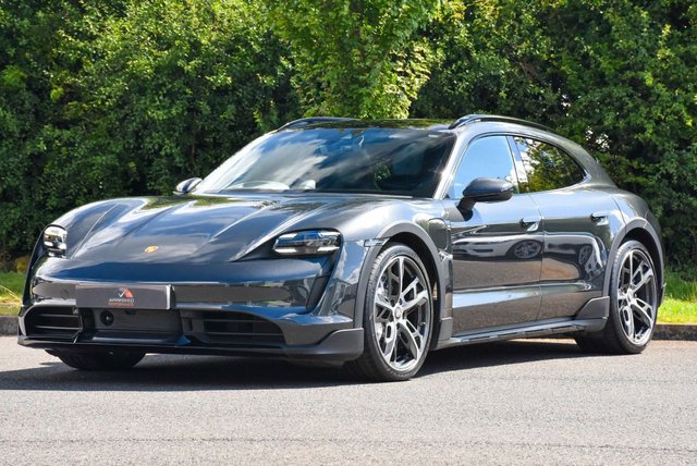 2022 22 Porsche Taycan TURBO CROSS TURISMO 5d 671 BHP