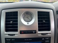 USED 2005 A CHRYSLER 300C 3.0 CRD RHD 4d 218 BHP 1 OWNER FROM NEW, FULL HISTORY