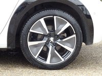 USED 2021 21 PEUGEOT 208 GT PREMIUM 50kWh 5d 135 BHP 