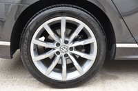 USED 2018 68 VOLKSWAGEN PASSAT 2.0 R-LINE TDI DSG 5d 148 BHP Automatic | 2 Keys | Electric Sun Roof | 2 Owners | Parking Sensors | Satellite Navigation | 2 Owners |