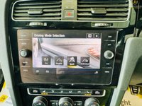 USED 2017 67 VOLKSWAGEN GOLF 2.0 GTD TDI 5d 182 BHP SATNAV DAB BLUETOOTH