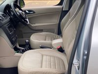 USED 2013 63 SKODA YETI 2.0 TDI  ELEGANCE  170 4wd MASSIVE SPEC.......CREAM LEATHER