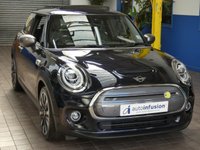 USED 2020 70 MINI ELECTRIC COOPER S LEVEL 3 3d 181 BHP STUNNING EXAMPLE BIG SPEC HEAD UP DISPLAY SAT NAV LEATHER HEATED SEATS SUNROOF REAR VIEW CAMERA CRUISE CONTROL PARKING SENSORS 1 OWNER SERVICE HISTORY