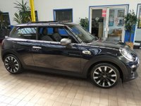 USED 2020 70 MINI ELECTRIC COOPER S LEVEL 3 3d 181 BHP STUNNING EXAMPLE BIG SPEC HEAD UP DISPLAY SAT NAV LEATHER HEATED SEATS SUNROOF REAR VIEW CAMERA CRUISE CONTROL PARKING SENSORS 1 OWNER SERVICE HISTORY