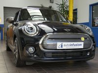 USED 2020 70 MINI ELECTRIC COOPER S LEVEL 3 3d 181 BHP STUNNING EXAMPLE BIG SPEC HEAD UP DISPLAY SAT NAV LEATHER HEATED SEATS SUNROOF REAR VIEW CAMERA CRUISE CONTROL PARKING SENSORS 1 OWNER SERVICE HISTORY