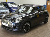 USED 2020 70 MINI ELECTRIC COOPER S LEVEL 3 3d 181 BHP STUNNING EXAMPLE BIG SPEC HEAD UP DISPLAY SAT NAV LEATHER HEATED SEATS SUNROOF REAR VIEW CAMERA CRUISE CONTROL PARKING SENSORS 1 OWNER SERVICE HISTORY