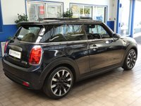 USED 2020 70 MINI ELECTRIC COOPER S LEVEL 3 3d 181 BHP STUNNING EXAMPLE BIG SPEC HEAD UP DISPLAY SAT NAV LEATHER HEATED SEATS SUNROOF REAR VIEW CAMERA CRUISE CONTROL PARKING SENSORS 1 OWNER SERVICE HISTORY