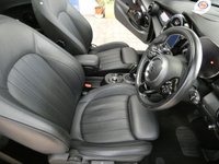 USED 2020 70 MINI ELECTRIC COOPER S LEVEL 3 3d 181 BHP STUNNING EXAMPLE BIG SPEC HEAD UP DISPLAY SAT NAV LEATHER HEATED SEATS SUNROOF REAR VIEW CAMERA CRUISE CONTROL PARKING SENSORS 1 OWNER SERVICE HISTORY