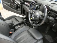 USED 2020 70 MINI ELECTRIC COOPER S LEVEL 3 3d 181 BHP STUNNING EXAMPLE BIG SPEC HEAD UP DISPLAY SAT NAV LEATHER HEATED SEATS SUNROOF REAR VIEW CAMERA CRUISE CONTROL PARKING SENSORS 1 OWNER SERVICE HISTORY
