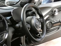 USED 2020 70 MINI ELECTRIC COOPER S LEVEL 3 3d 181 BHP STUNNING EXAMPLE BIG SPEC HEAD UP DISPLAY SAT NAV LEATHER HEATED SEATS SUNROOF REAR VIEW CAMERA CRUISE CONTROL PARKING SENSORS 1 OWNER SERVICE HISTORY