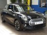 USED 2020 70 MINI ELECTRIC COOPER S LEVEL 3 3d 181 BHP STUNNING EXAMPLE BIG SPEC HEAD UP DISPLAY SAT NAV LEATHER HEATED SEATS SUNROOF REAR VIEW CAMERA CRUISE CONTROL PARKING SENSORS 1 OWNER SERVICE HISTORY