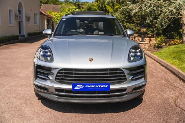 View our PORSCHE MACAN