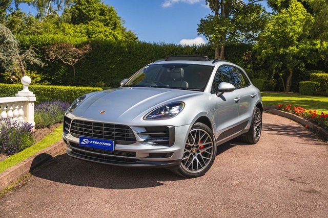 2018 68 Porsche Macan 2.0 PDK 5d 242 BHP