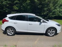 USED 2013 63 FORD FOCUS 1.0 ZETEC 5d 99 BHP BLUETOOTH, DAB RADIO, AIR CON